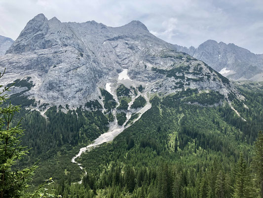 schroffe Nordseite der Mieminger Kette