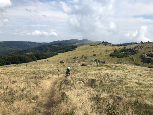 entlang am Kamm des Monte Beiguas