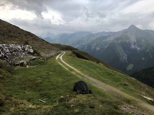 Zelten auf der Brenner Grenzkammstraße