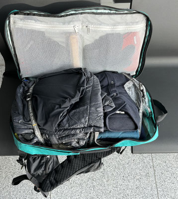 gute Organisation des Gepäcks in den vielen Innentaschen