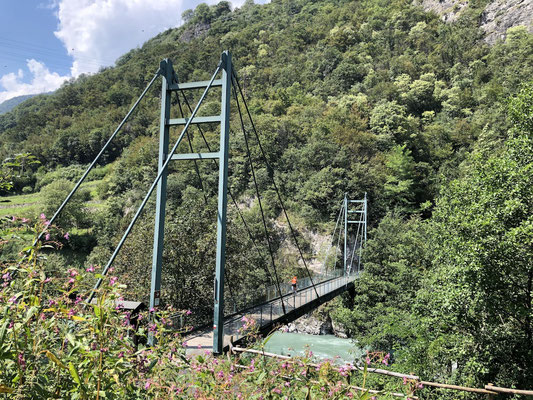 Hängebrücke bei Breno