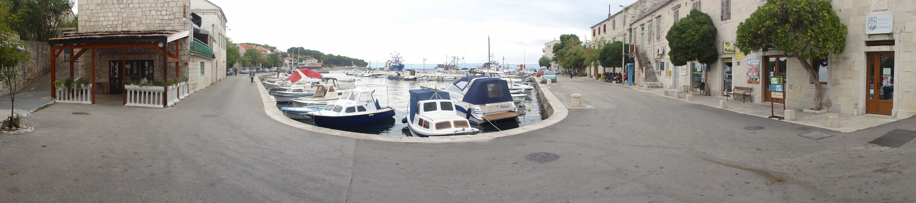 Hafen-Panorama von Sumartin