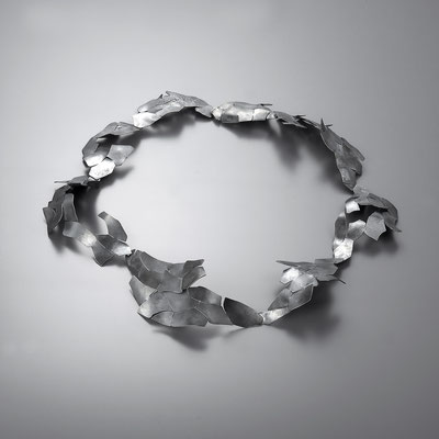 「静かにたたずむ」　neckpiece/silver