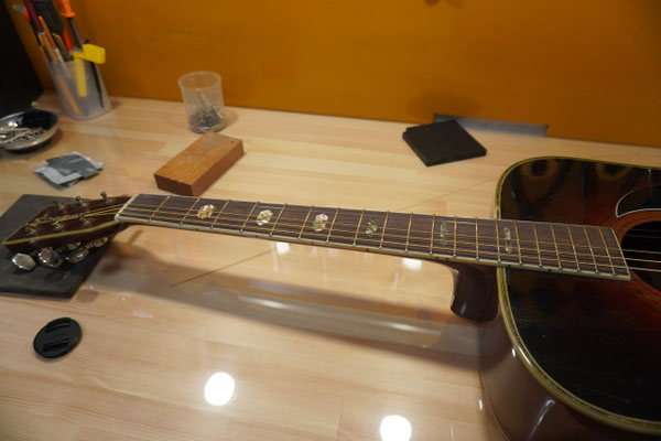 Morris W-50 フレット交換 - lokisguitar