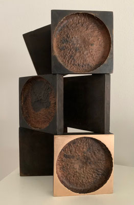 Sonnenturm, Bronze H 32cm, B 20cm, T 9cm, 6,1kg