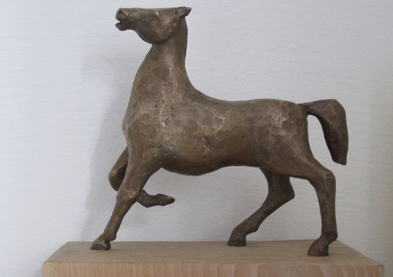 Cavallo - Bronzeskulptur von Ines Mösle