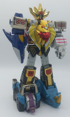 Wild Force Megazord Striker / GaoKing Striker