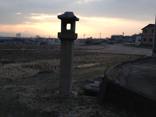 長法寺の旧丹波街道。