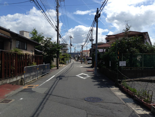 大山崎郵便局付近。