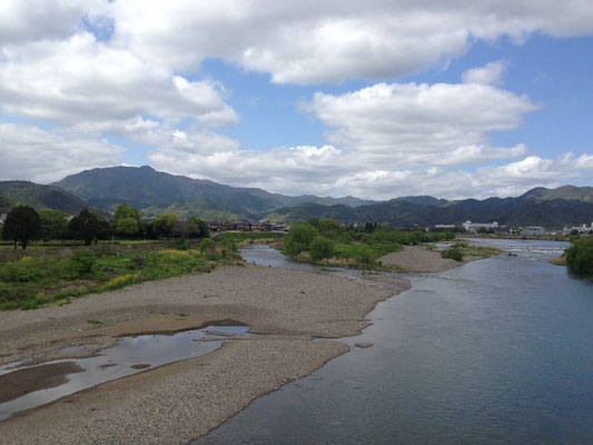 松尾橋から。