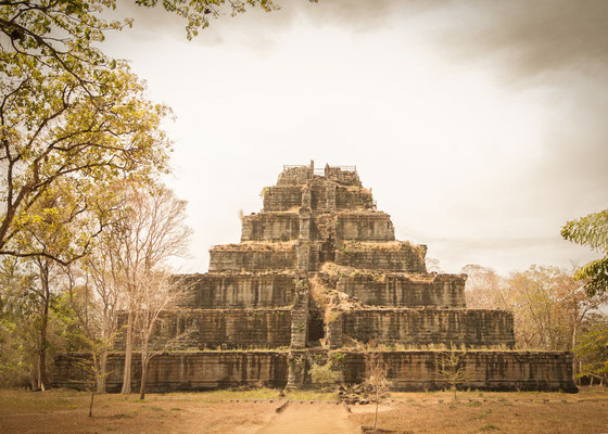Anke Houdelet: Koh Ker / Kambodscha