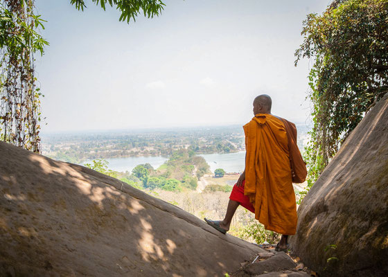 Anke Houdelet: What Phou / Laos