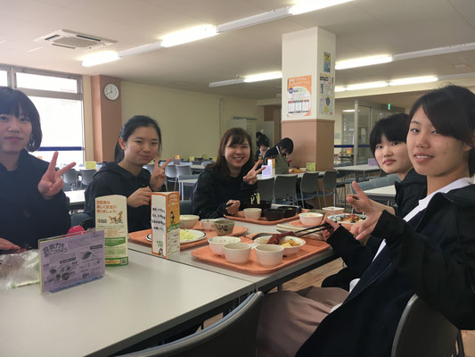 １回生女子勢