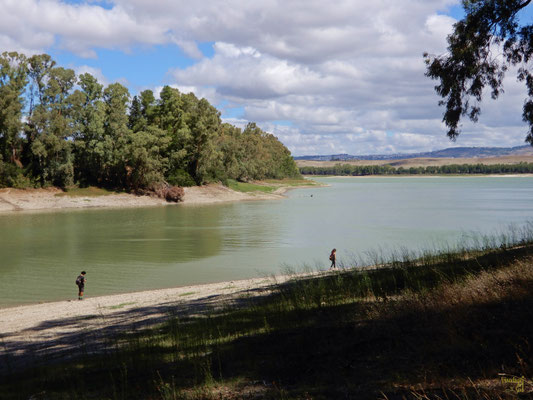 In riva al lago di San Giuliano