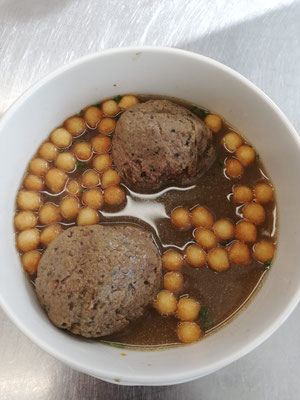 Leberknödelsuppe