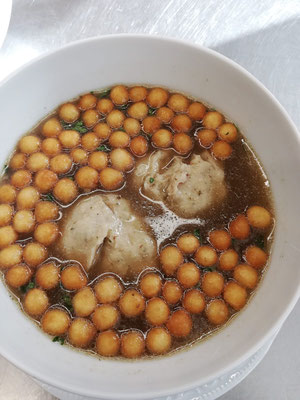 Brätknödelsuppe