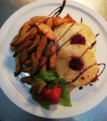 Hawaiischnitzel mit Wedges