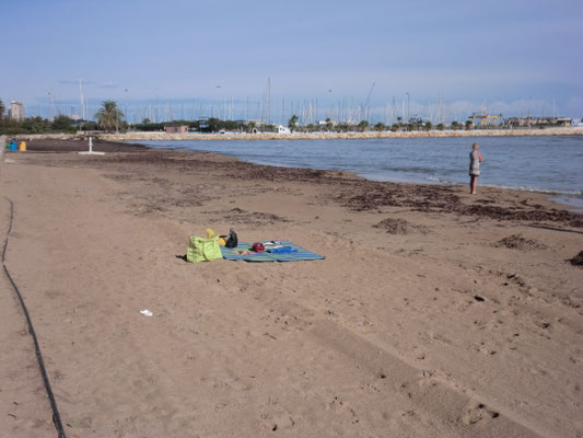 Strand nahe Hotel Port Denia bei schlechtem Wetter