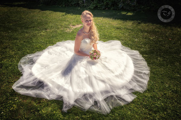 Brautkleid Hochzeit Shooting Fotograf