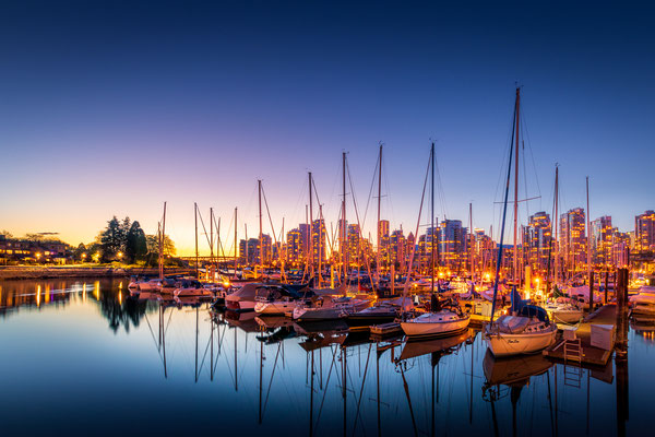 Bild Nr. 2019_9292: Hafen Vancouver nach Sonnenuntergang