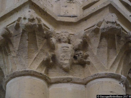 Sculpture chapiteau église de Plaisance du Gers