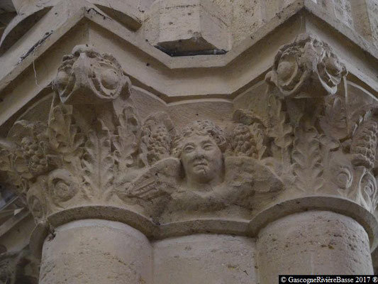 Sculpture chapiteau église de Plaisance du Gers les Anges