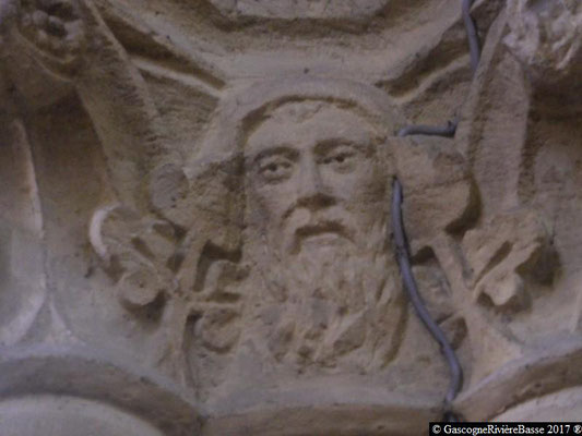 Sculpture chapiteau église de Plaisance du Gers Joachim