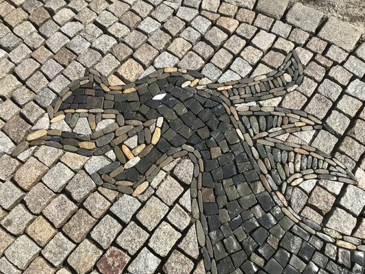 Freiburger Gartenbau Gelsomino - Drachen und Reiter - Kreisverkehr St. Georgen