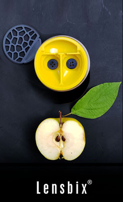 Lensbix zweimal hinsehen - die halbe Frucht neu interpretiert. Das Blatt bis zur Struktur gerundet reduziert. #Produktdesign für das Auge, den Sinn verdoppelt - nicht halbiert!/ #Kontaktlinsenbehälter / Kontaktlinsenbox / Box für Kontaktlinsenaufbewahrung