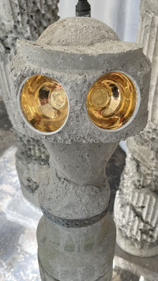 Gerd Lüßen, Konkretionen des Nimbus, Beton und verschiedene Materialien