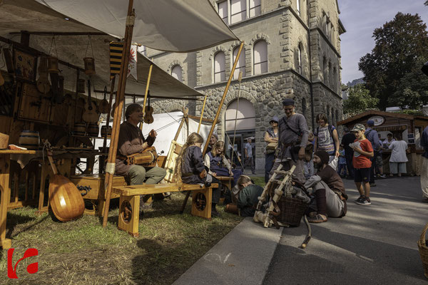 Mittelalterfest Zug 2019, Godefroy Brabant — Musikinstrumentenbauer