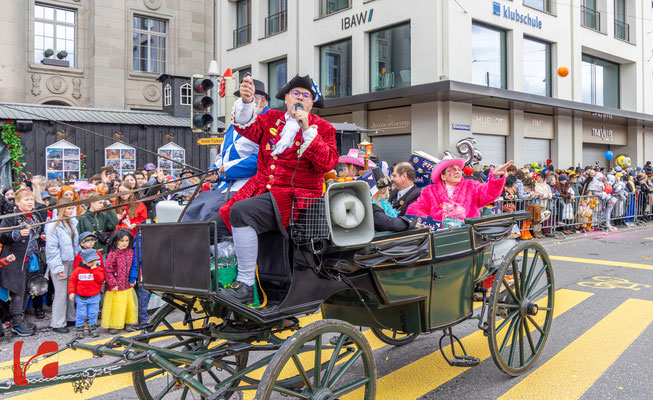 Präsident des Luzerner Fasnachtskomitees Stefan Bucher mit Frau Marija und Tochter Julia