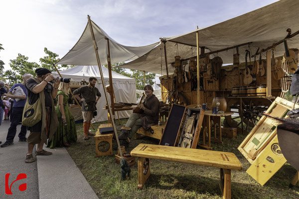 Mittelalterfest Zug 2019, Godefroy Brabant — Musikinstrumentenbauer