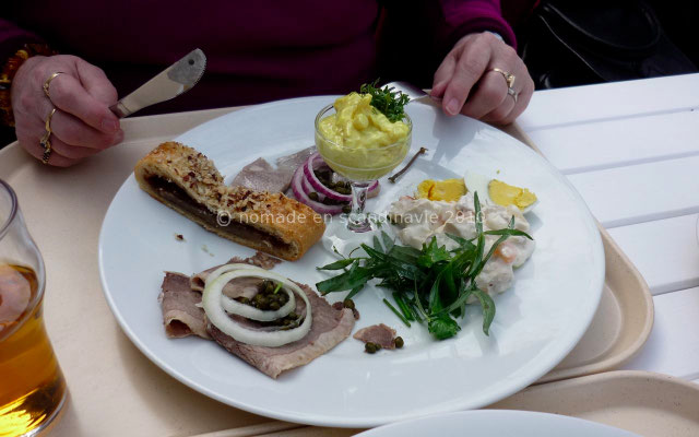 Den Gamle by (la vieille ville), à Aarhus, repas danois