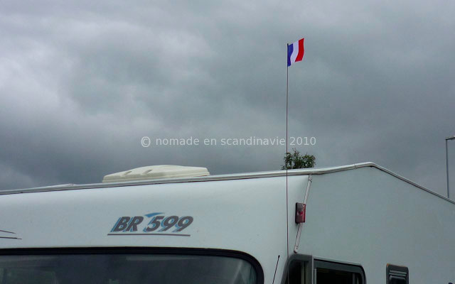 Pour le 14 juillet nous avons hissé les couleurs nationales!