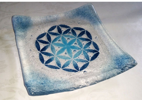 15 x 15 cm