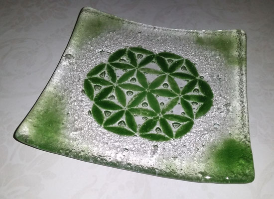 15 x 15 cm