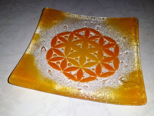 15 x 15 cm