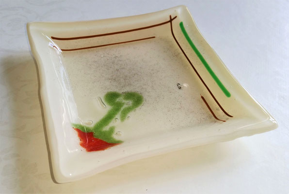 12 x 12 cm