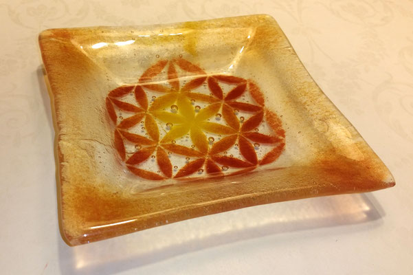 15 x 15 cm