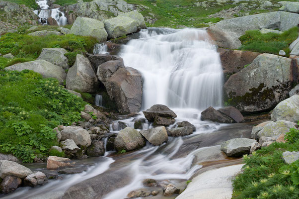 Wasserfall am Grimselpaß I Schweiz