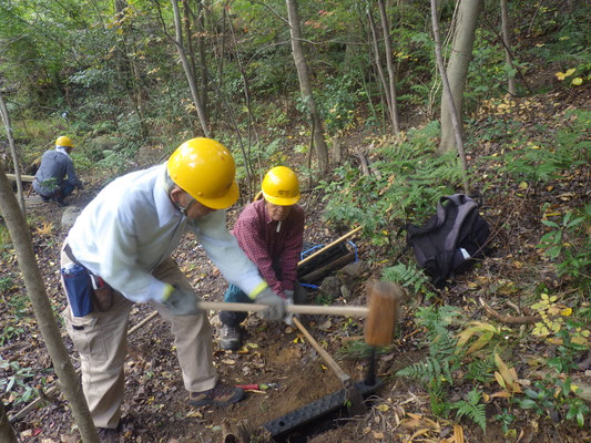 中央ルートのプラ階段設置