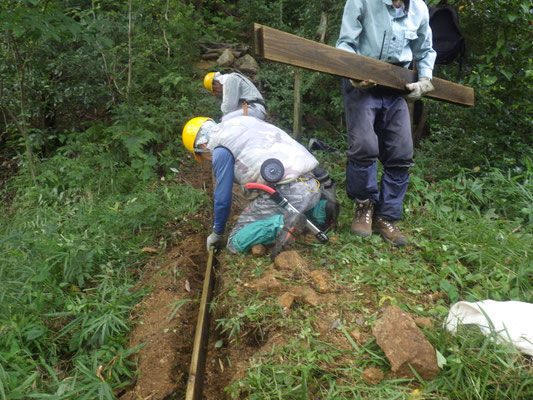 塩谷ルートの土留め①