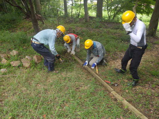 入口の表土流出防止の土留め