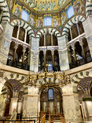 Oktogon im Aachener Dom