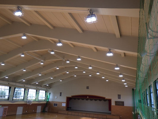 O中学校講堂非構造部材耐震化工事