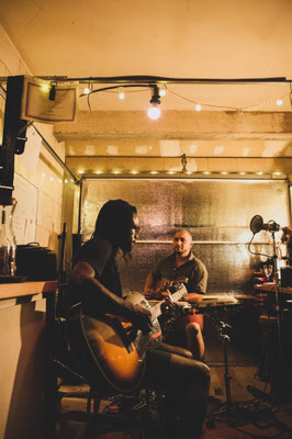 Le groupe de musique SADYA lors d'une répétition