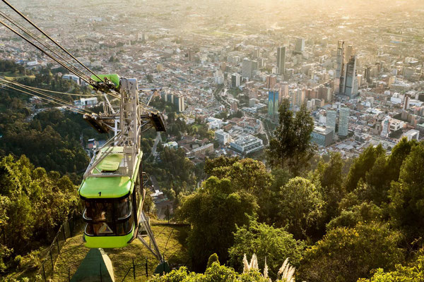 Bogota City Tour - Mit der Seilbahn hinauf auf den Hausberg Monserrate, spektaklärer Ausblick inklusive