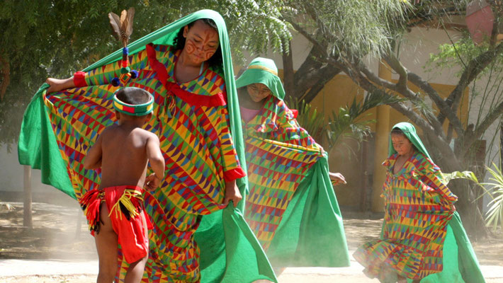 Wayúu bei einem ihrer traditionellen Tänze | La Guajira 