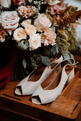 Bouquet de mariée avec chausseurs